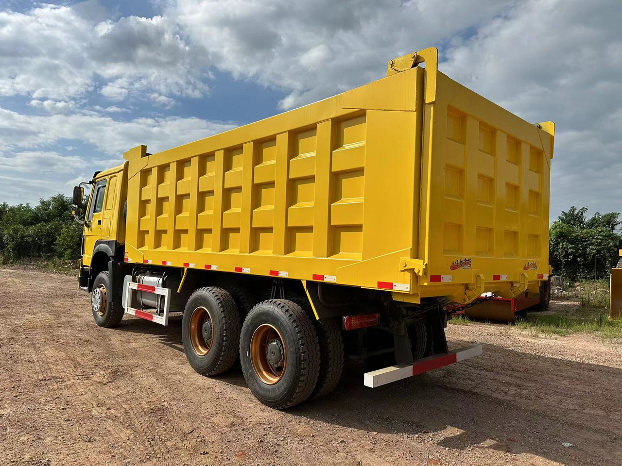 Camião basculante SINOTRUK Howo 371 Dump truck: foto 8