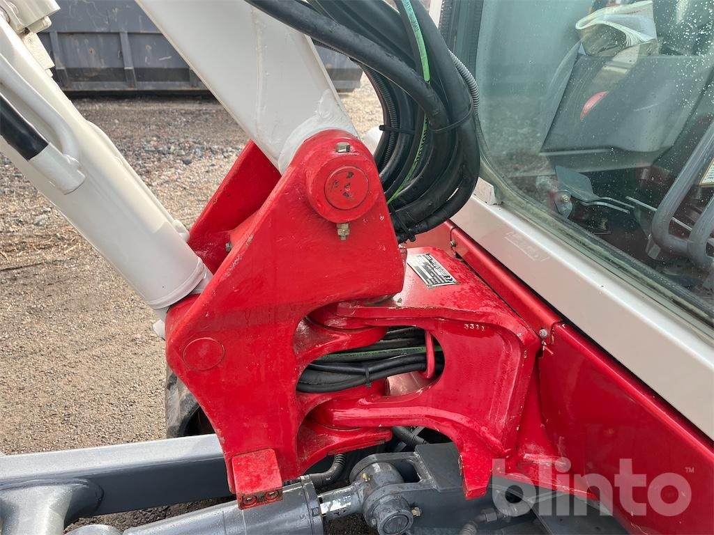 Mini escavadeira Takeuchi TB228: foto 30